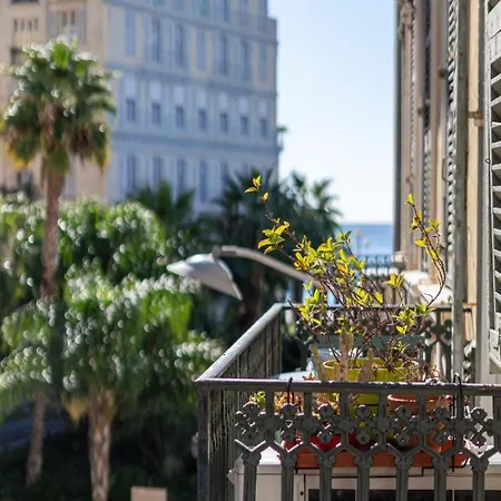 La Perle De Massena شقة *